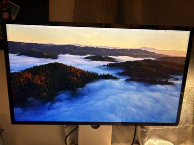Apple Studio Display Height Adjustable