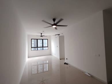 Condominium For Rent in Serina Residence