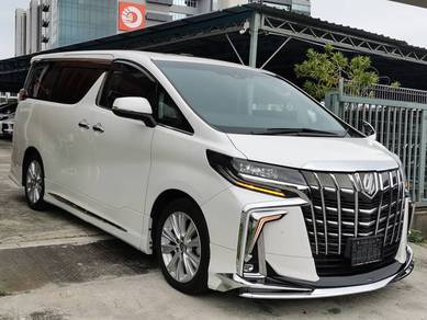 Toyota Alphard SA in Bandar Puteri Puchong, SGR