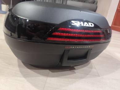 top box shad 46l like new