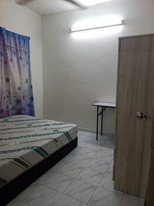 Room in Puchong, SGR