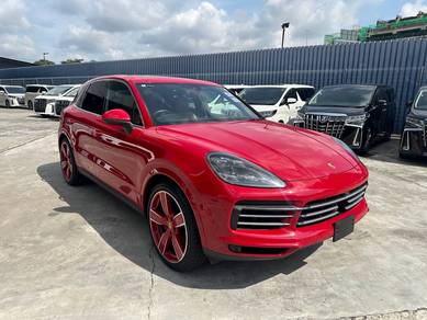 Porsche Cayenne in Chan Sow Lin, KUL