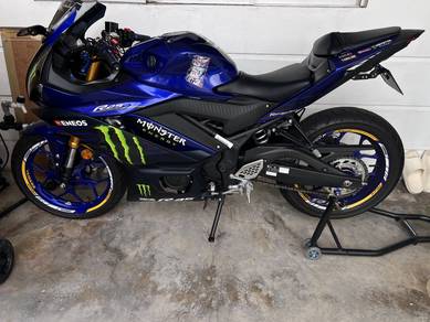 Yamaha R25