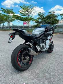 CFMOTO 675SR-R
