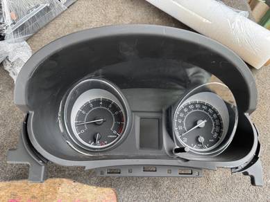 No 27-12-30 Suzuki Kizashi RE91S Meter Jpn