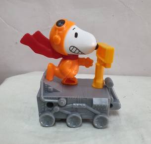 McDonald's Happy Meal Toy  NASA Peanuts Snoopy Spa