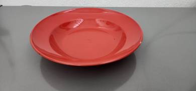 Red Round Plastic Plate 9 inch