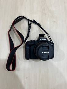 Canon R50