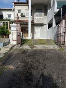 2-storey Terraced House For Sale in Seri Kembangan,SGR