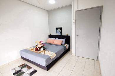 Room in Bangi, SGR