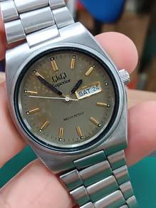 Vintage Q&Q Superior gent watch japan