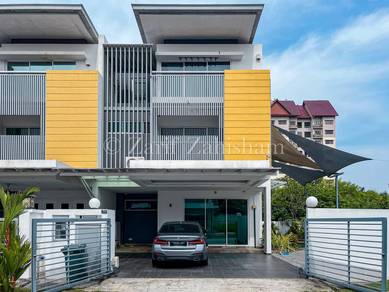 3-storey Terraced House For Sale in Kajang,SGR