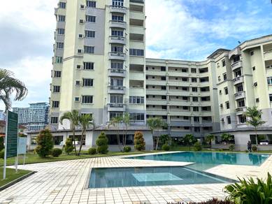 Condominium For Sale in Floridale Condominium
