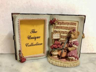Vintage Ceramic Book Photo Frame ( HT 14 cm )