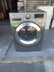 LG 2in1 front load hot washer with dryer 10.5/6kgs
