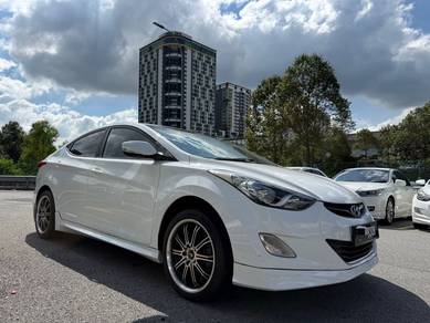 Hyundai Elantra HIGH SPEC in Seri Kembangan, SGR