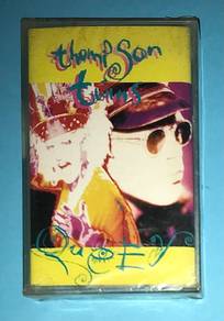 THOMPSON TWINS - QUEER CASSETTE Kaset