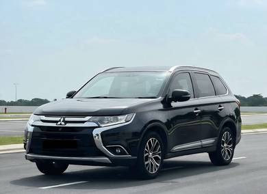 Mitsubishi Outlander 2.0 AWD in Johor Bahru, JHR