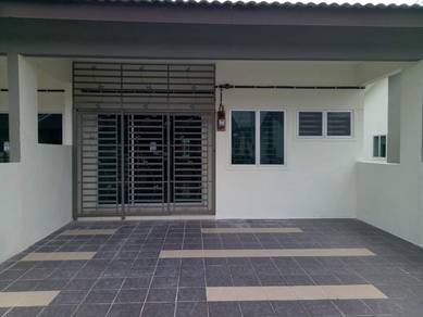 Terraced House For Sale in Sitiawan,PRK