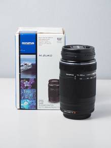 Olympus m.zuiko Digital ED 75-300mm f/4.8-6.7 II