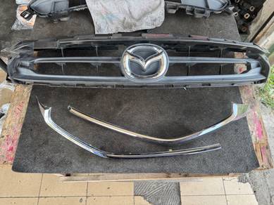 No 10-2-12 Mazda 2 Demio Skyactiv 2015 Front Grill