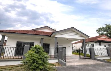Bungalow House For Sale in Kluang,JHR