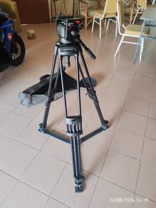 Manfrotto 501 Fluid Head + Tripod Set 