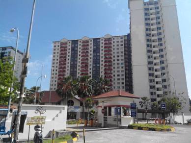 Apartment For Sale in Vista Pinggiran
