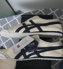 Shoes to let go