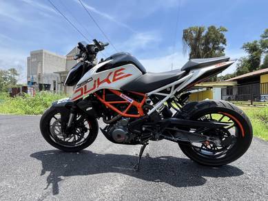 KTM 390 Duke