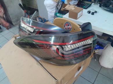lampu belakang persona 2016-2019