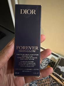 Dior Forever Glow Foundation