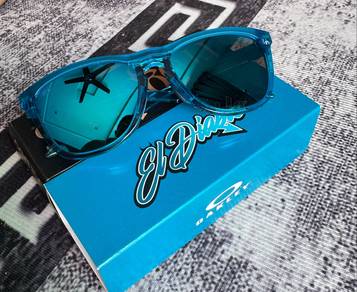 Oakley Frogskins Hybrid Prizm Sappfire CERMIN SAJA