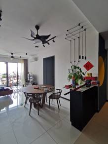 Condominium For Sale in Luminari @ Harbour Place