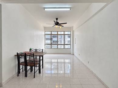 Apartment For Rent in Pangsapuri Indah Taman Air Tawar Indah B