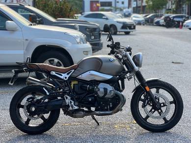 BMW R NINE T