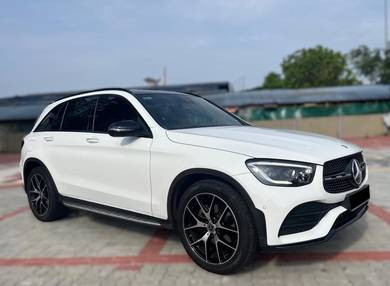Mercedes Benz GLC300 300 4MATIC AMG LINE in KLCC, KUL