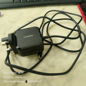 Ugreen PD charger 67W with 3 laptop power tips