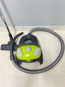 Electrolux CompactGo Cyclonic Vacuum