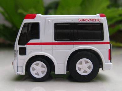 Takara Choro-Q # 45 Ambulance (4.5cm)