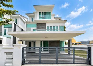 Bungalow House For Sale in Taman Melawati,KUL
