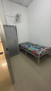 Room in Ayer Keroh, MLK