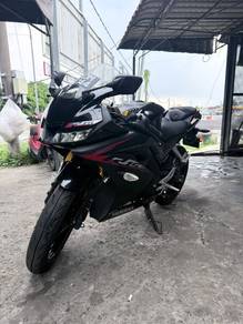 Yamaha R15