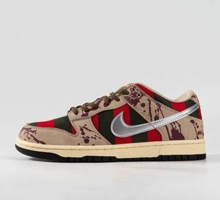 NIKe SB DUNK LOW FREDDY KRUEGER