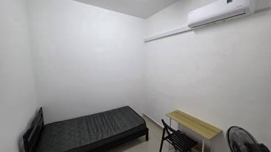 Room in Bandar Utama, SGR