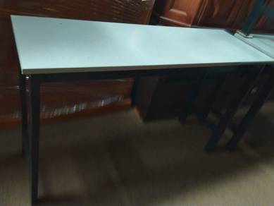 minimalist rectangular office desk