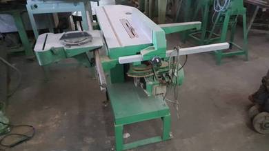 Universal Ripping Machine (WoodWorking Machinery)