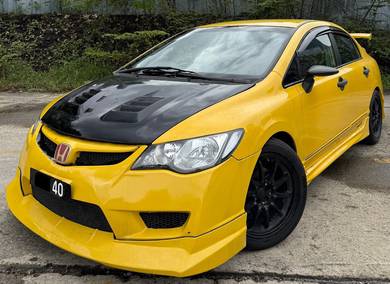 Honda Civic i-VTEC in KLCC, KUL