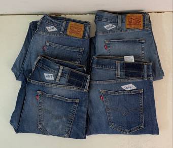 Levi’s Jeans sz 40 Combo,