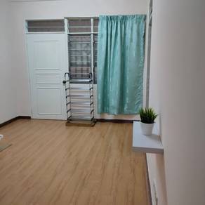 Room in Petaling Jaya, SGR